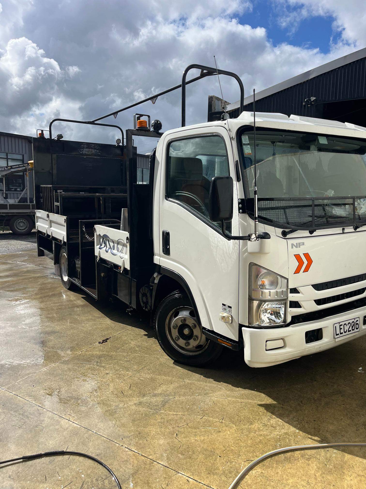 2018 Isuzu N series – 646 | Courier Van For Sale | Commercial Vehicle Finance