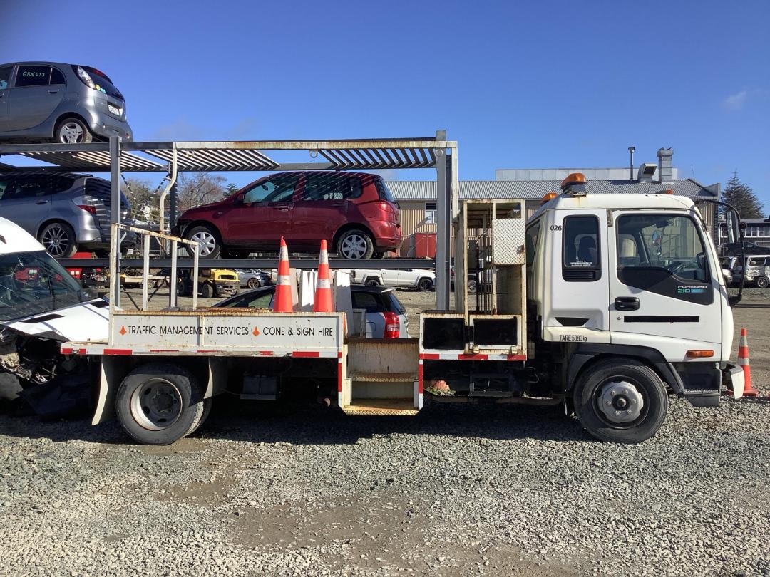 1996 Isuzu Forward 210 FSR33 4X2 – 197 | Courier Van For Sale | Commercial Vehicle Finance