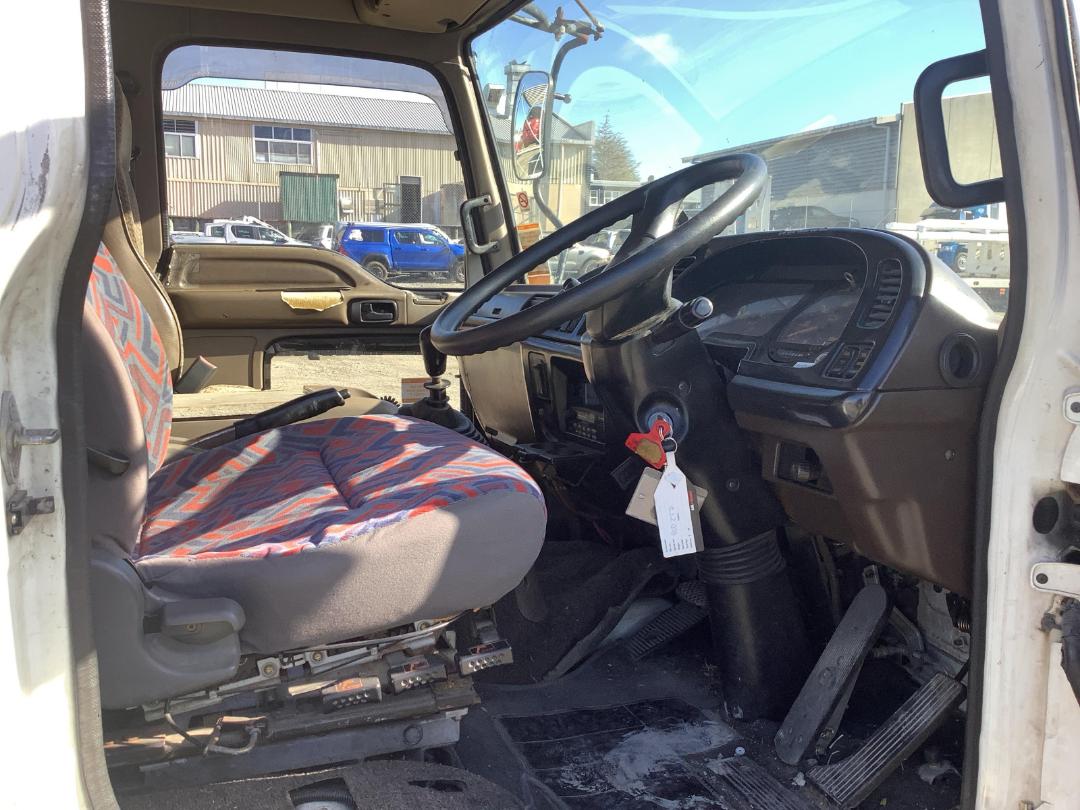 1996 Isuzu Forward 210 FSR33 4X2 – 197 | Courier Van For Sale | Commercial Vehicle Finance