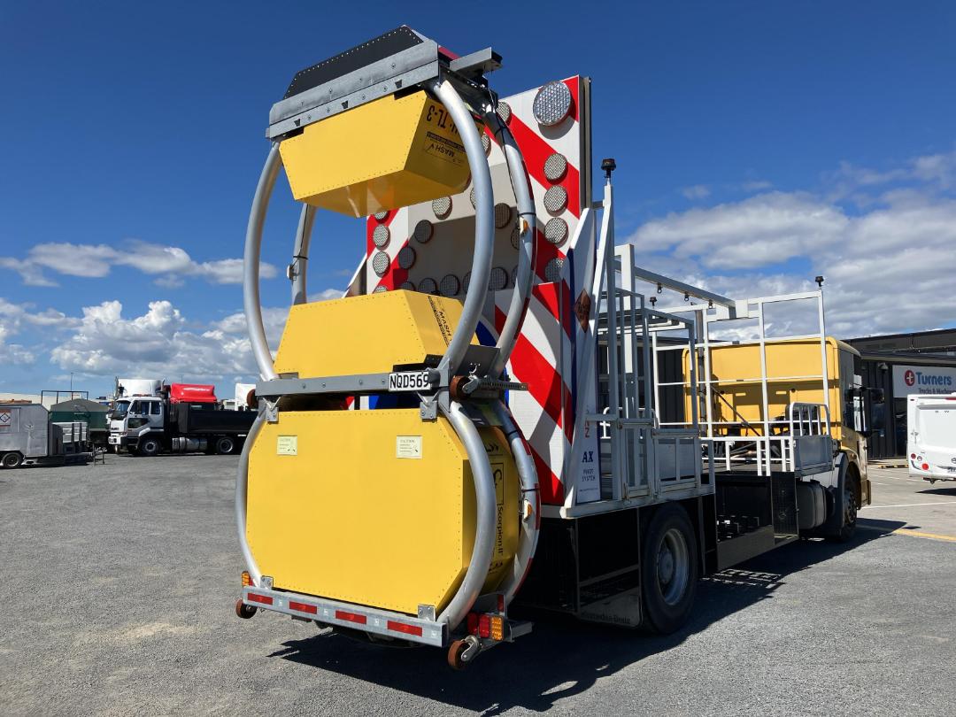 2009 Mercedes-Benz ECONIC 1824 – 198 | Courier Van For Sale | Commercial Vehicle Finance