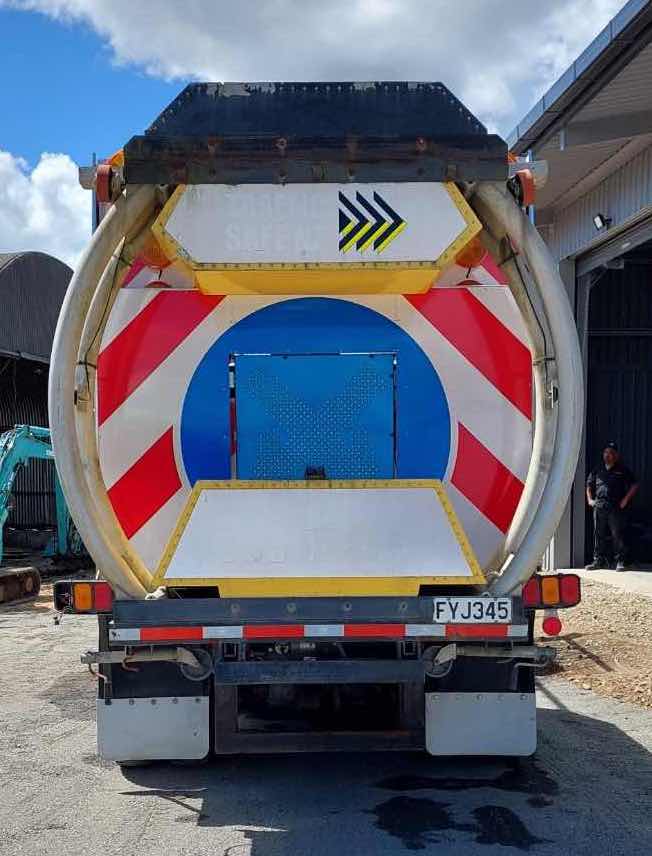 1996 Hino FE – 279 | Courier Van For Sale | Commercial Vehicle Finance