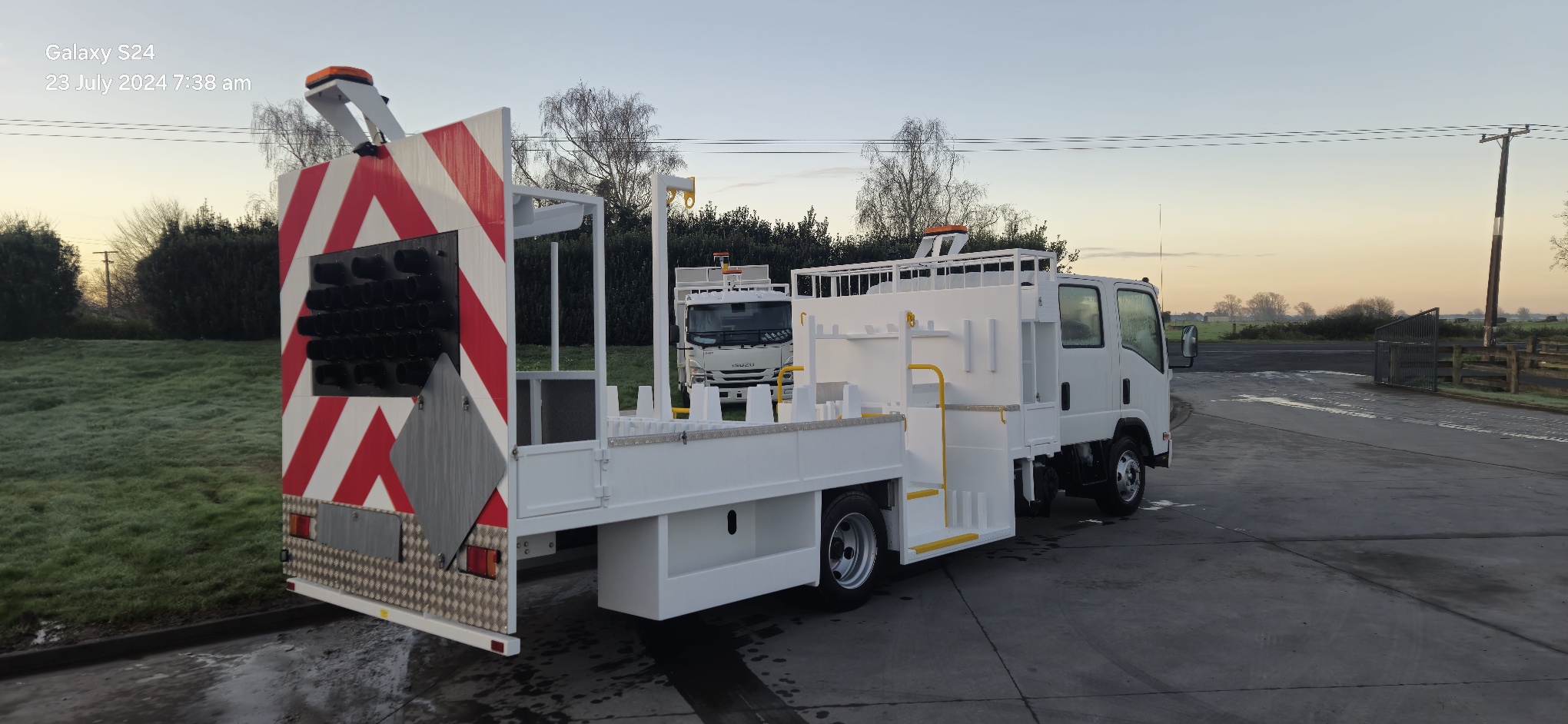 2024 Isuzu NPR325 DBL CAB – 326 | Courier Van For Sale | Commercial Vehicle Finance