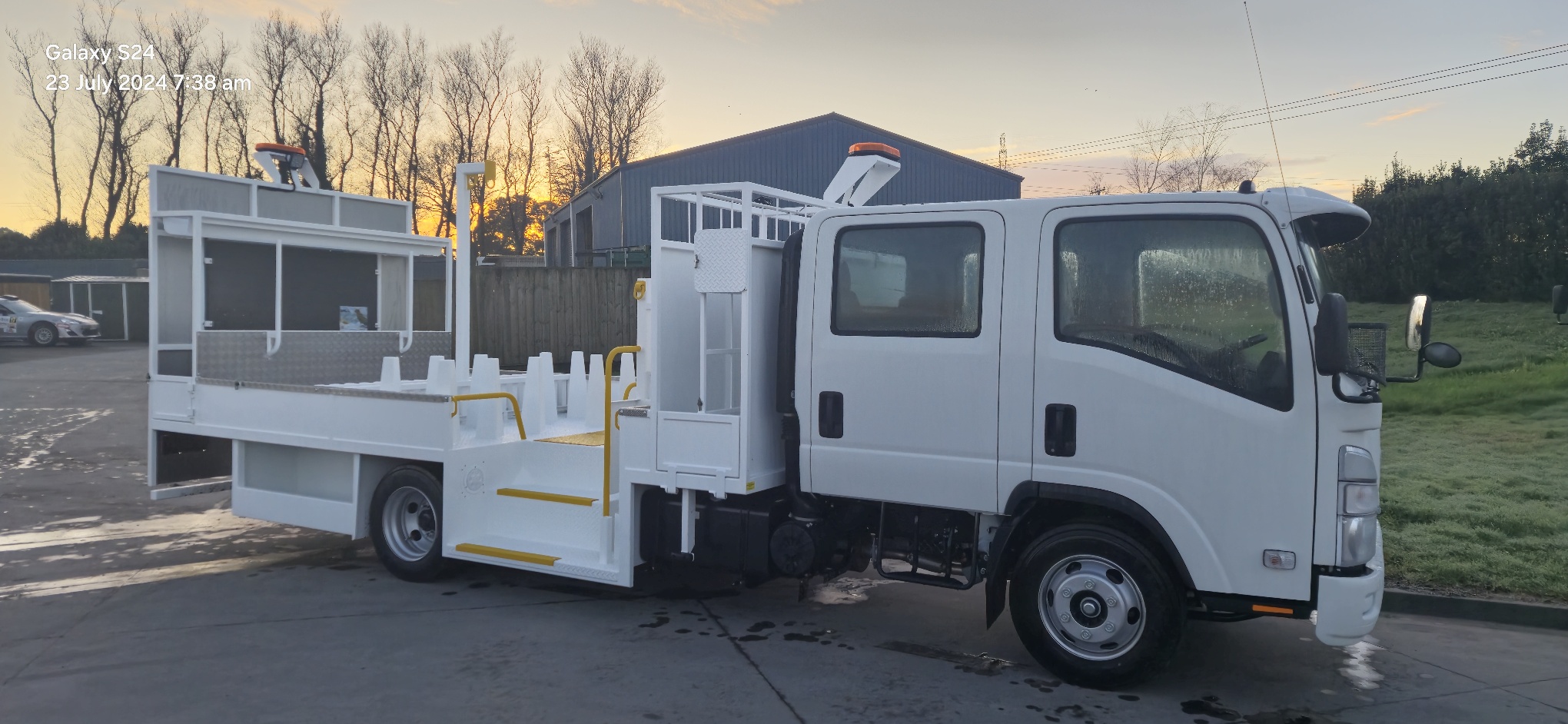 2024 Isuzu NPR325 DBL CAB – 326 | Courier Van For Sale | Commercial Vehicle Finance