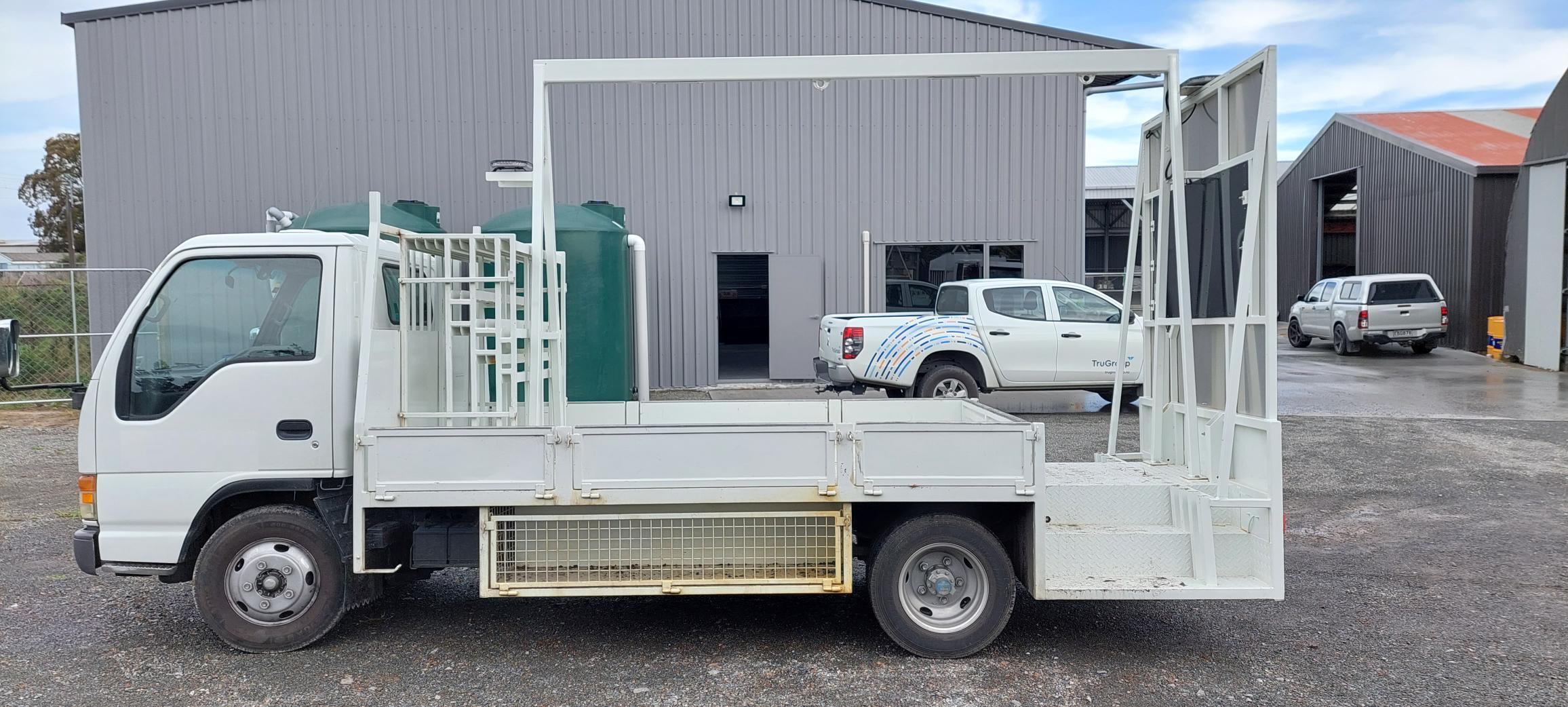 1998 Isuzu Elf – 313 | Courier Van For Sale | Commercial Vehicle Finance