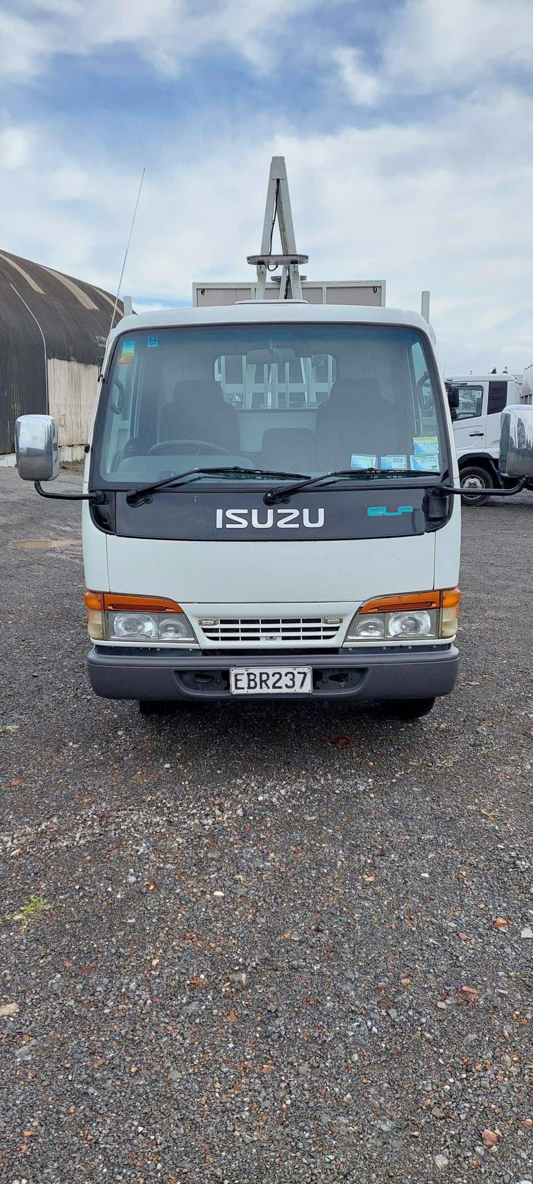 1998 Isuzu Elf – 313 | Courier Van For Sale | Commercial Vehicle Finance
