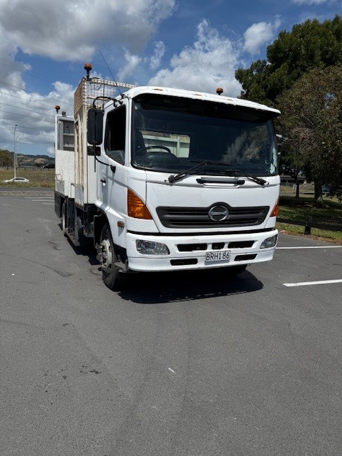 2003 Hino FG – 549 | Courier Van For Sale | Commercial Vehicle Finance