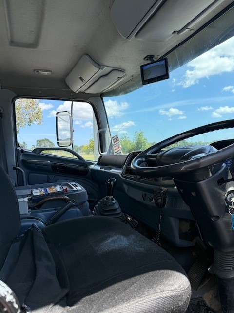 2003 Hino FG – 549 | Courier Van For Sale | Commercial Vehicle Finance